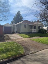 6036 N Oberlin St in Portland, OR - Building Photo