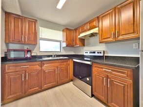 6001 Shaker Wood Cir in Tamarac, FL - Foto de edificio - Building Photo