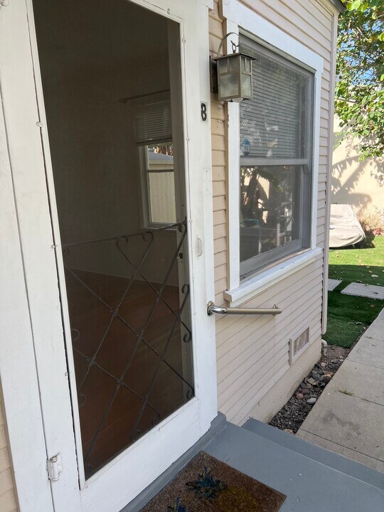 1233 22nd St, Unit 1233 22nd st Unit b in Santa Monica, CA - Building Photo