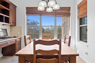 172 Mirafield Ln in Austin, TX - Building Photo - Building Photo