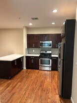 186 Broadway, Unit 502 in Bayonne, NJ - Building Photo