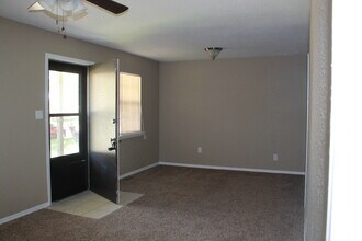 764 E Rose Dr in Midwest City, OK - Building Photo - Building Photo