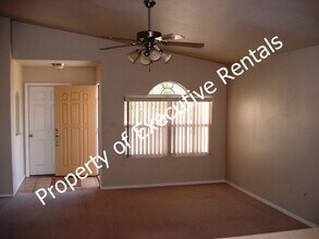 3974 Sombra Morada Rd in Las Cruces, NM - Foto de edificio - Building Photo