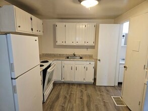 87 6th St in Dover, NH - Building Photo - Building Photo