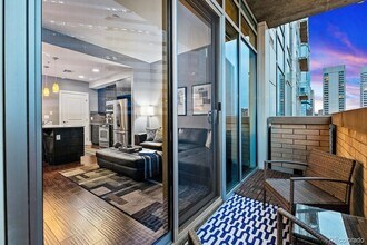 2001 Lincoln St, Unit 712 in Denver, CO - Building Photo - Building Photo