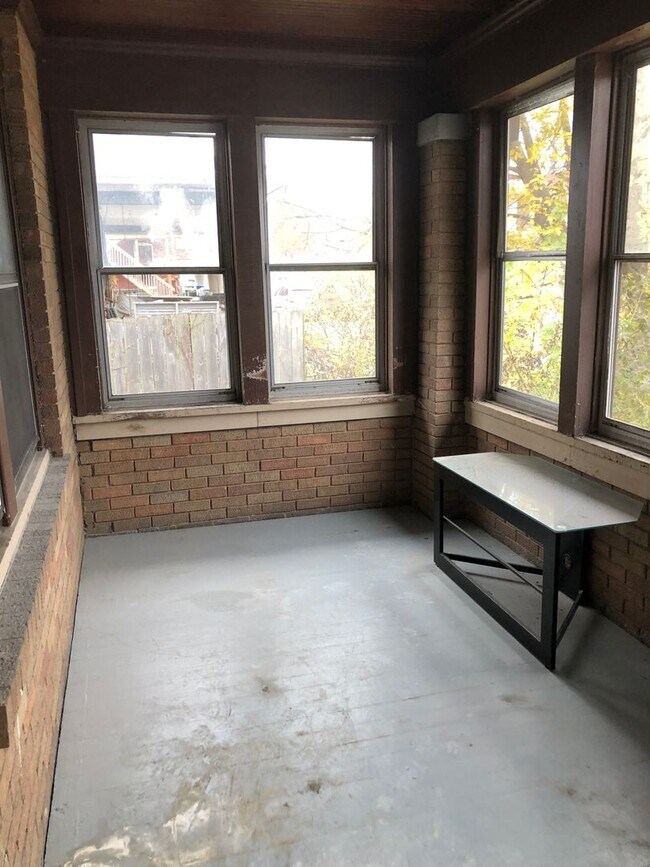 1518 15th Ave in Moline, IL - Building Photo - Building Photo