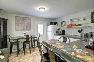 134 N Alister St, Unit SI ID1023222P in Port Aransas, TX - Building Photo - Building Photo