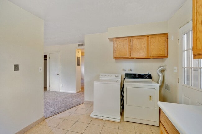 property at 2108 Applewood Rd