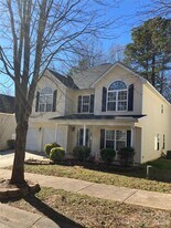 19113 Kanawha Dr in Cornelius, NC - Building Photo