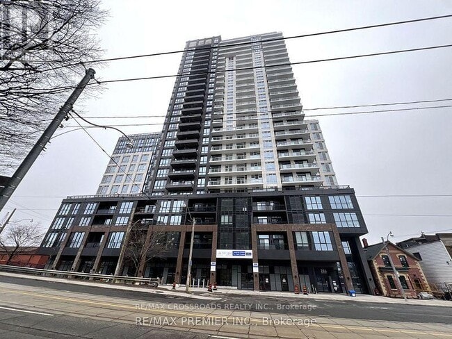 property at 286-2286 Main St