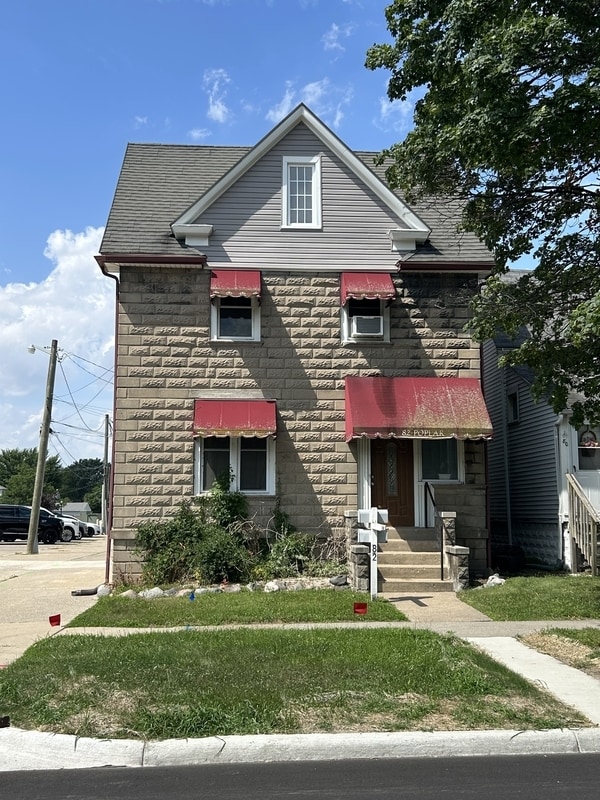 82 Poplar St in Wyandotte, MI - Building Photo - Building Photo