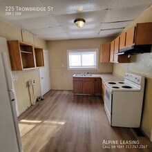 225 Trowbridge St in Indianapolis, IN - Building Photo - Building Photo