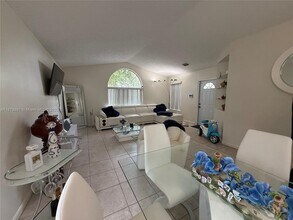 14560 SW 124th Pl in Miami, FL - Building Photo - Building Photo