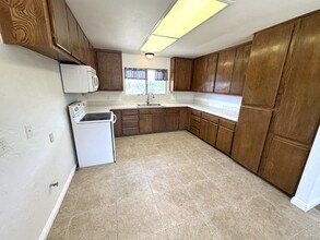 27289 San Jacinto St in Hemet, CA - Building Photo - Building Photo