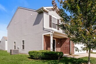 8112 Grove Berry Way in Indianapolis, IN - Building Photo - Building Photo