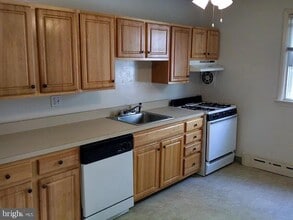 1071 Colwell Ln in Conshohocken, PA - Building Photo - Building Photo