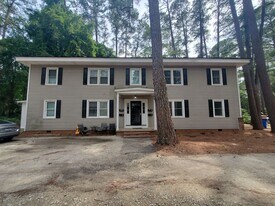 214 Woodrow St in Fayetteville, NC - Building Photo