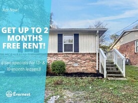 1176 Sioux Terrace in Nashville, TN - Building Photo