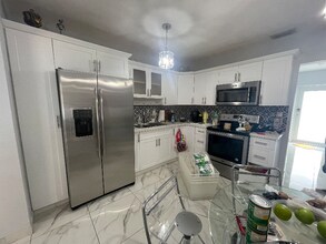 55-W55 W 55th St in Hialeah, FL - Building Photo - Building Photo