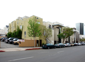 Lusso Lofts in San Diego, CA - Building Photo - Building Photo