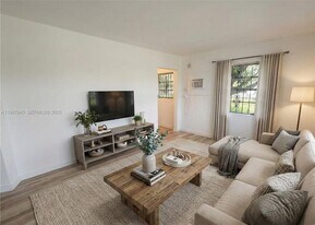 3331 NW 43rd Terrace in Miami, FL - Building Photo