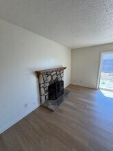 501 S Q St in Lompoc, CA - Foto de edificio - Building Photo