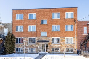 631 Tenth Av in Verdun, QC - Building Photo