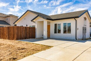 21261 Golden Hills Blvd, Unit A in Tehachapi, CA - Building Photo