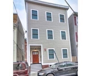 7 Loring St in Boston, MA - Building Photo