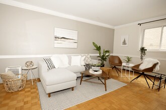 1740 Taylor Avenue in Winnipeg, MB - Building Photo - Building Photo