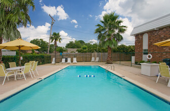 Ridgewood Apartment Homes in Port Neches, TX - Building Photo - Building Photo