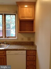 214 Grayling Ave in Narberth, PA - Building Photo - Building Photo