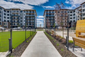 Atlas Apartments in Calgary, AB - Building Photo - Building Photo