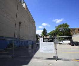 The Barrington in Toronto, ON - Building Photo - Building Photo