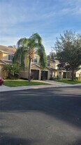 2914 Royal Tuscan Ln in Valrico, FL - Building Photo