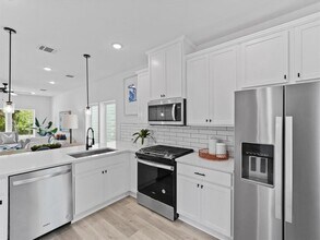 1448 Dewalt St in Houston, TX - Building Photo - Building Photo