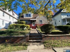 139 Phelps Ave in Englewood, NJ - Building Photo