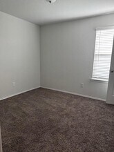 112 Blanco Dr in Huntsville, TX - Building Photo - Building Photo