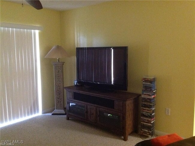 property at 1160 Wildwood Lakes Blvd