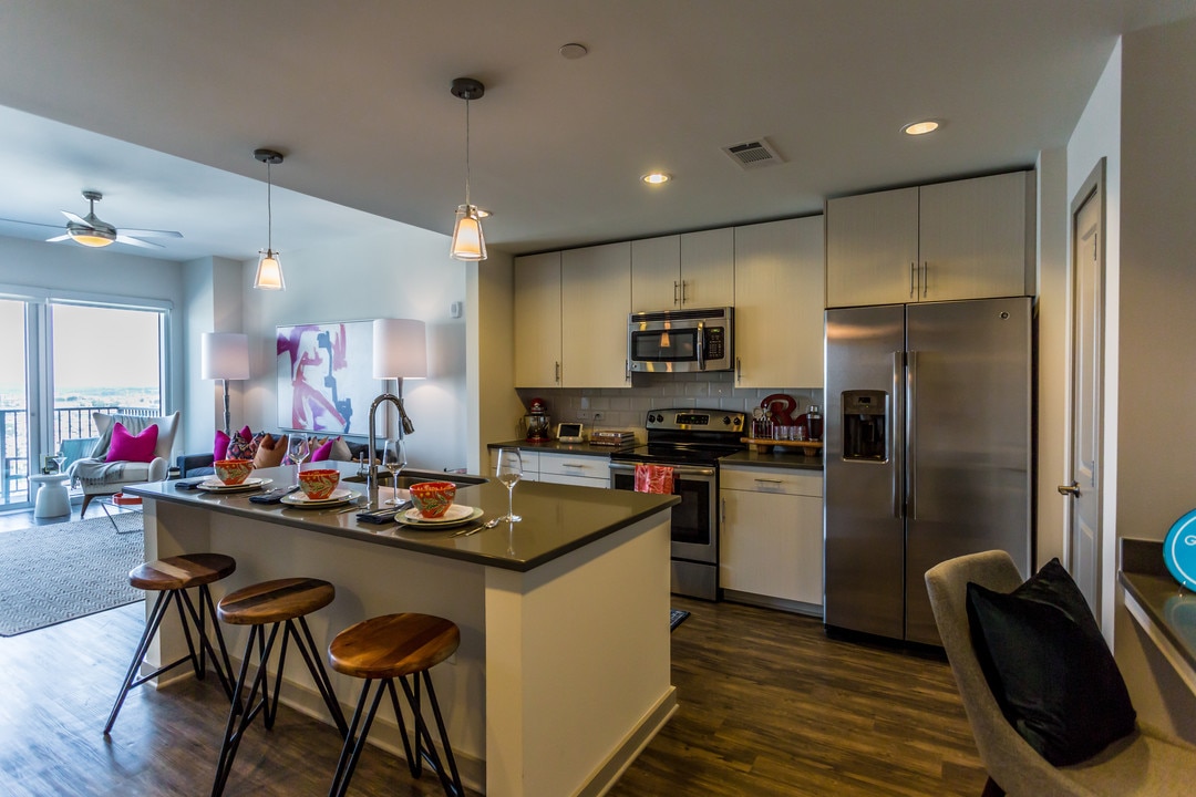 Camden Music Row in Nashville, TN - Foto de edificio