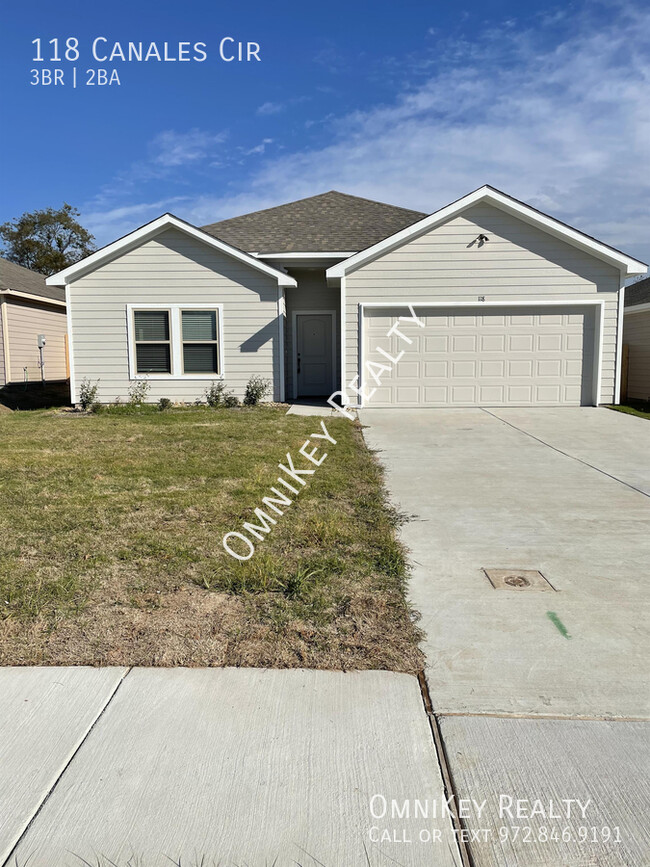 property at 118 Canales Cir
