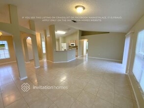 521 Mobley Dr, Unit 2 in Deltona, FL - Building Photo - Building Photo