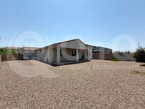2050 E Piedmont Pl in Casa Grande, AZ - Building Photo - Building Photo