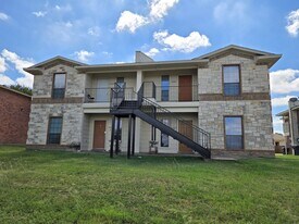 10017 Amber Cir in Waco, TX - Building Photo