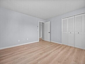 98 Carlton St in New Britain, CT - Foto de edificio - Building Photo