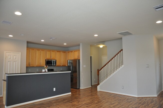 16018 Limestone Lake Dr