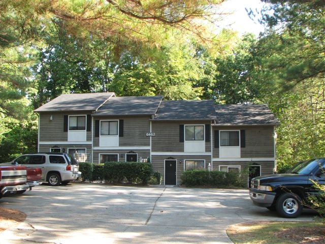 Norcross Quads in Peachtree Corners, GA - Foto de edificio - Building Photo