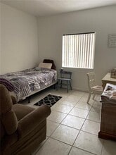 4802 Washington St, Unit 14 in Hollywood, FL - Building Photo - Building Photo