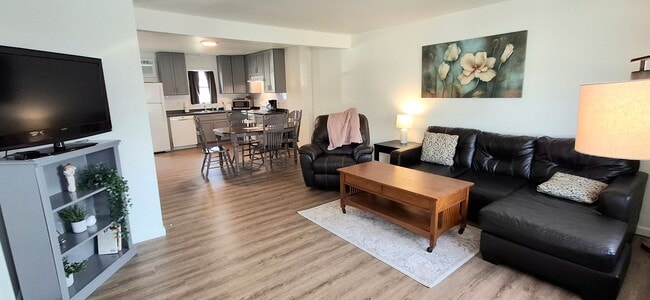 property at 307 N Cherry Alley
