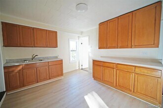 45 Linden St in Yonkers, NY - Building Photo - Building Photo